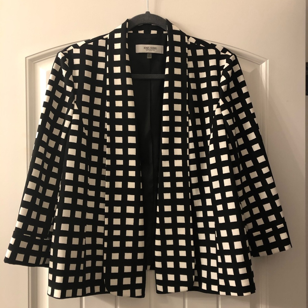 Jones Studio 3/4 sleeve blazer